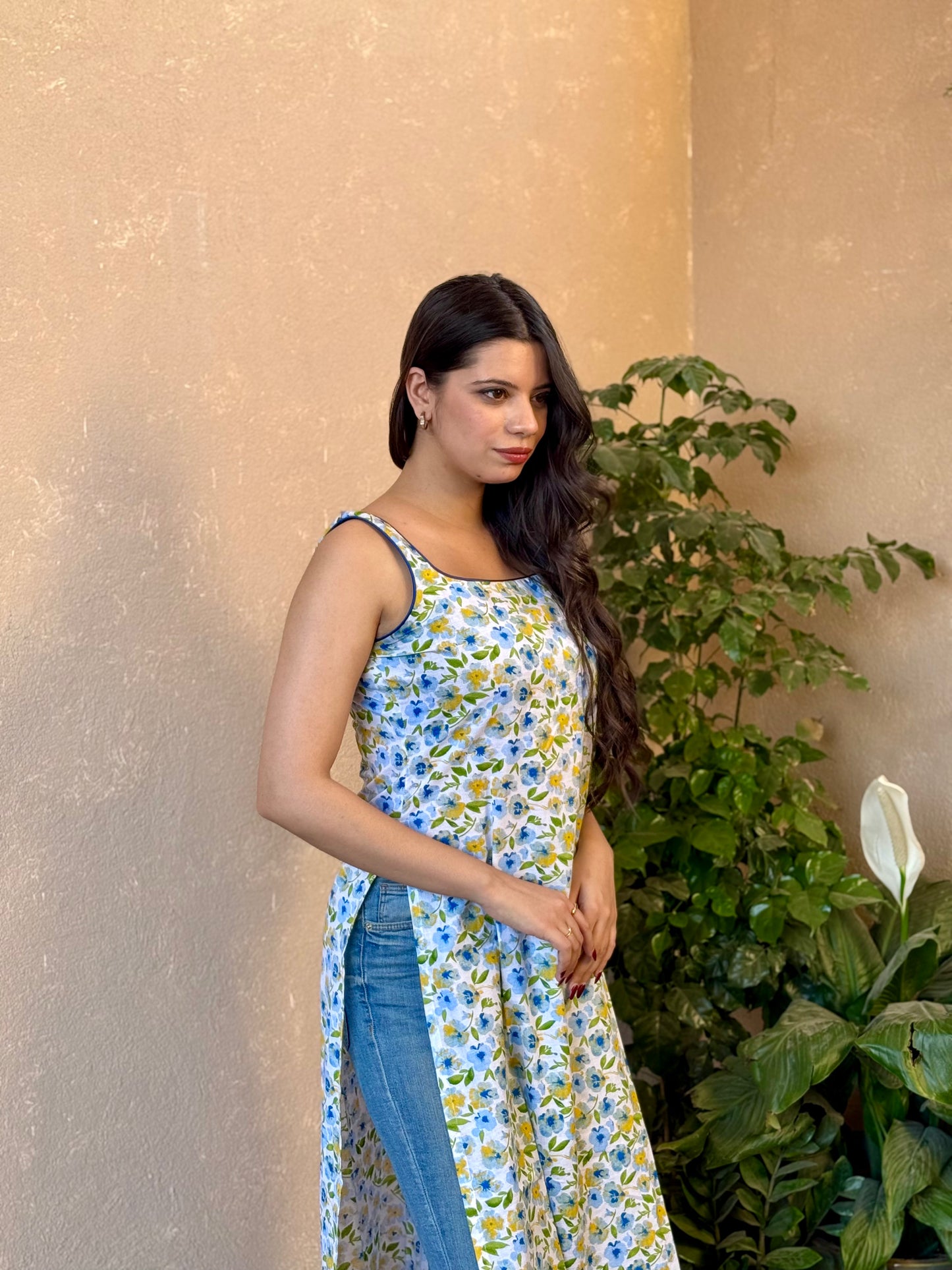 Becky sleeveless kurta
