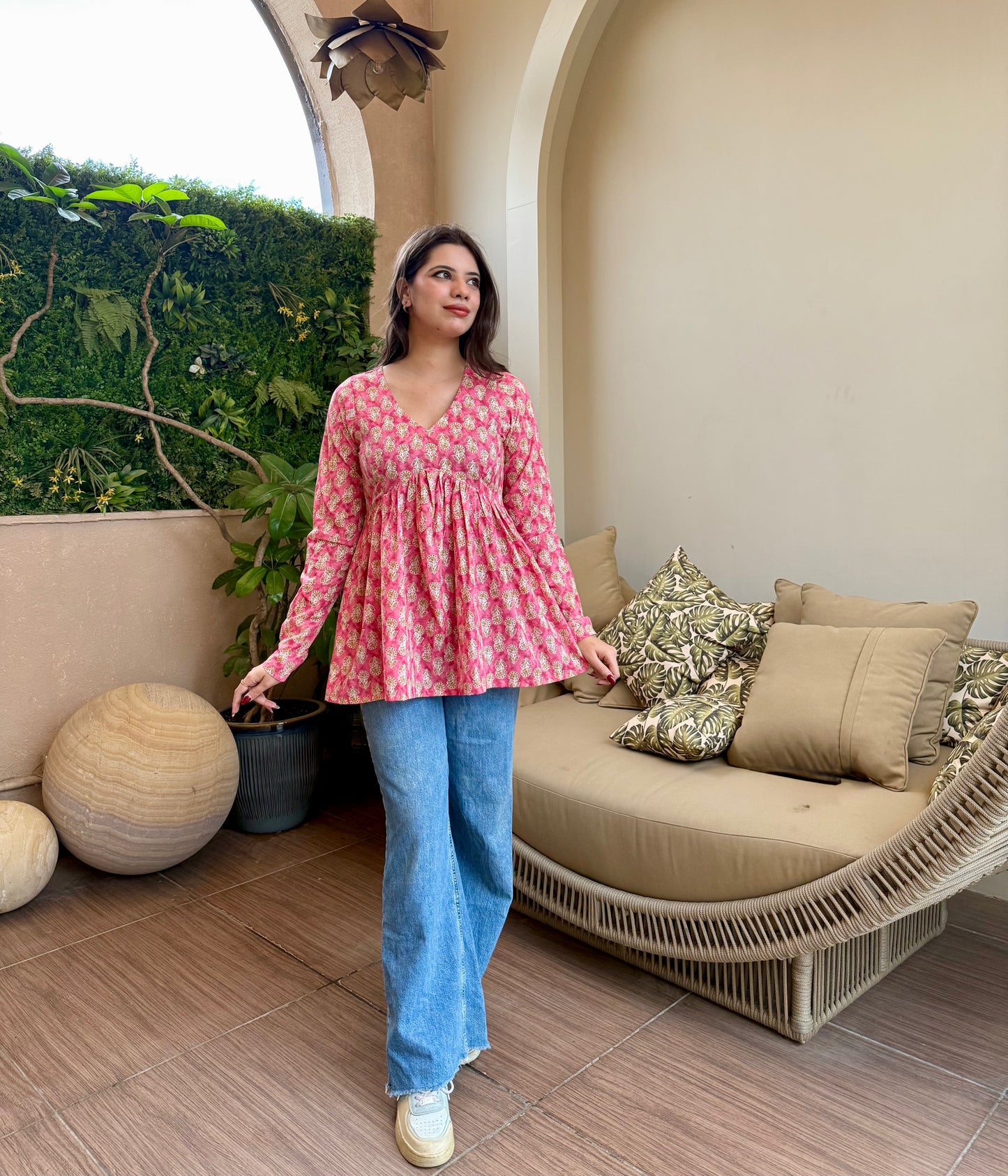 Gulabi Grace