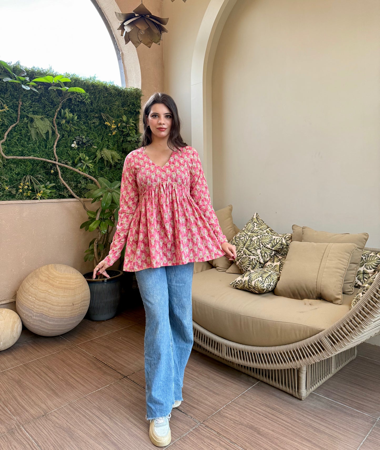 Gulabi Grace