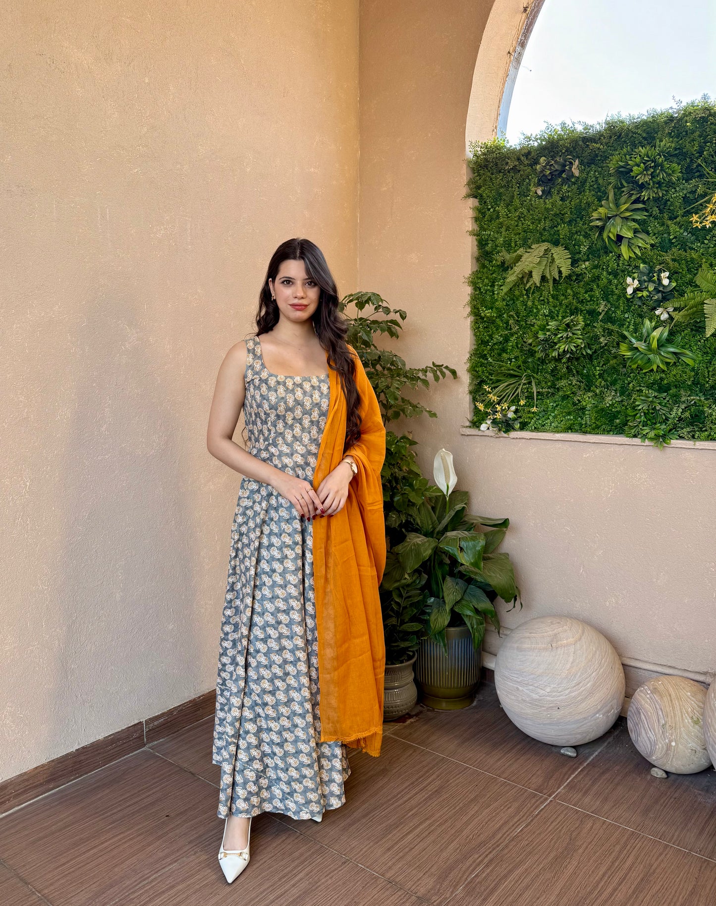 Myra Anarkali set