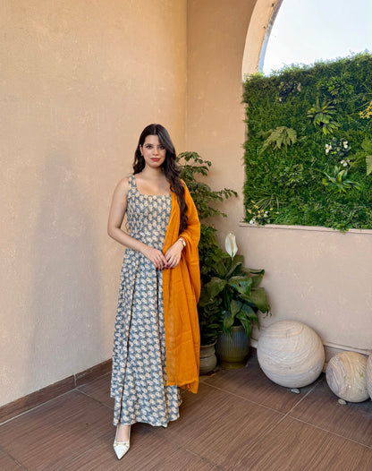 Myra Anarkali set
