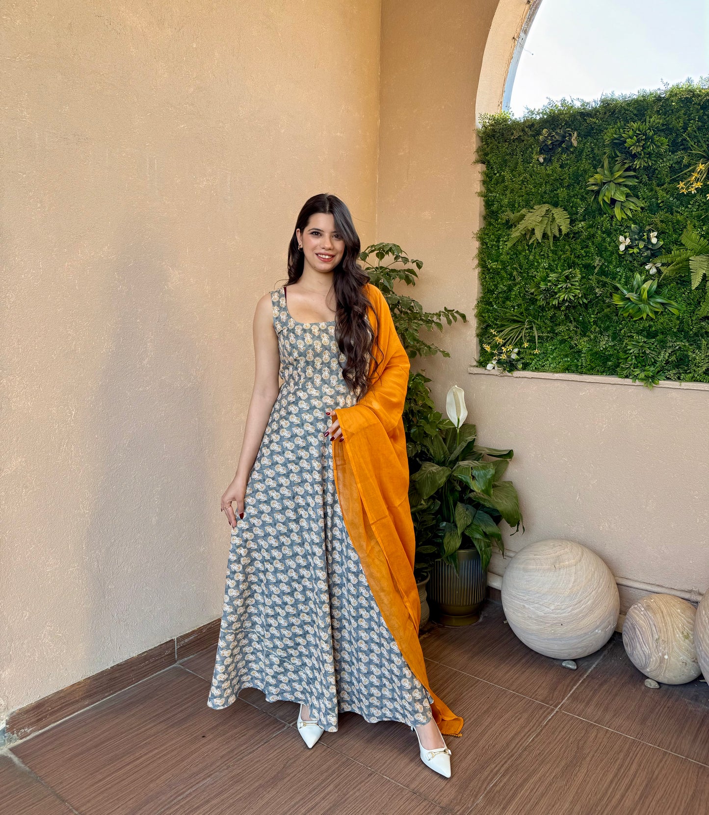 Myra Anarkali set