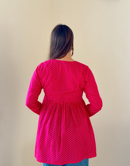 Gulabi noor short kurti