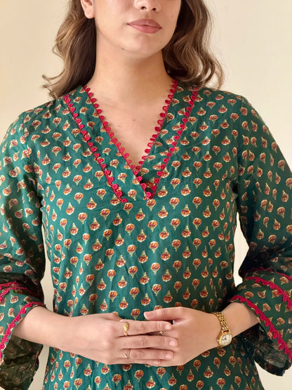 Emerald Green Printed Kurta Set with Red Dupatta | Elegant Festive Wear