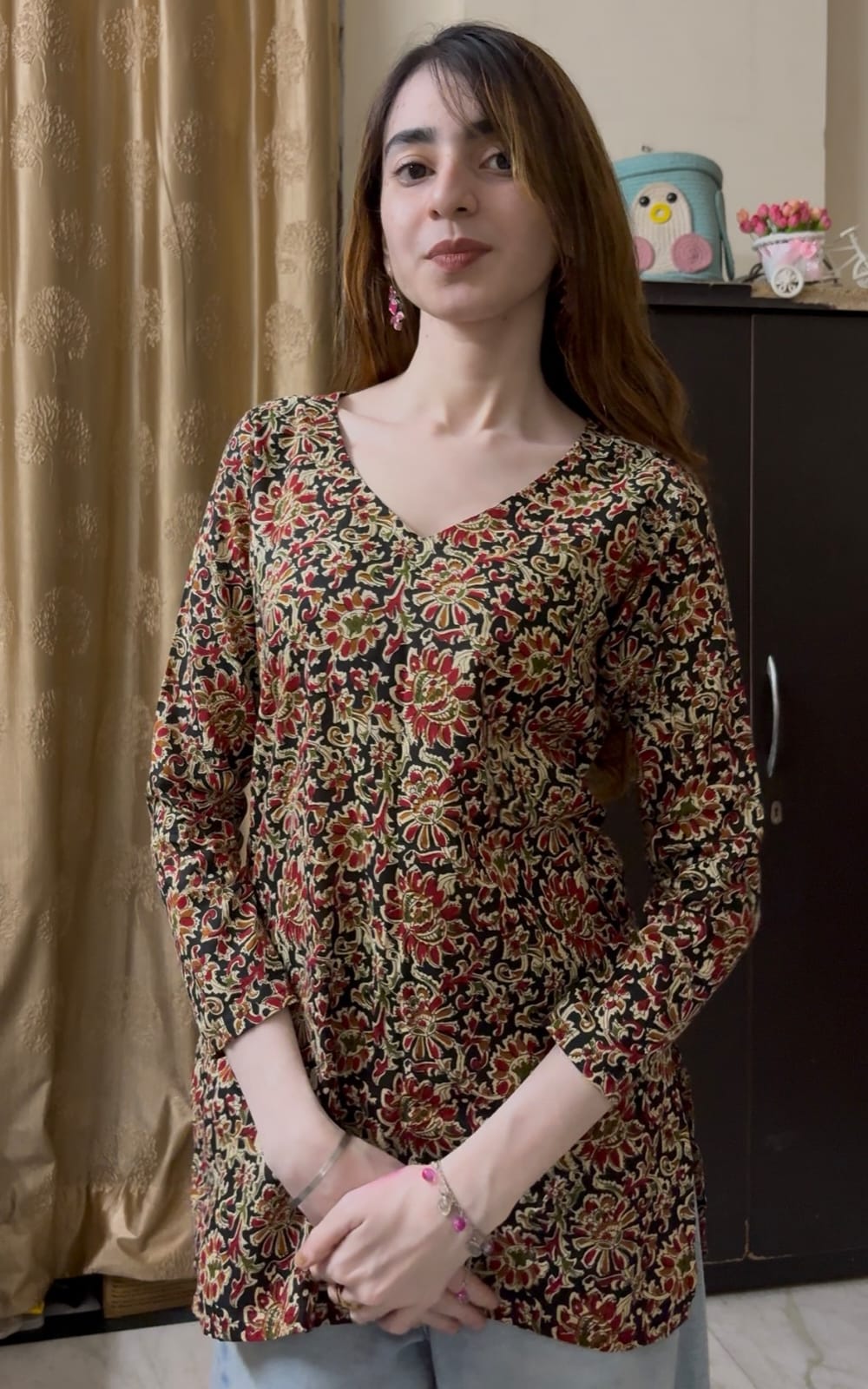 Black Floral Printed Women’s Long Sleeve V-Neck Top